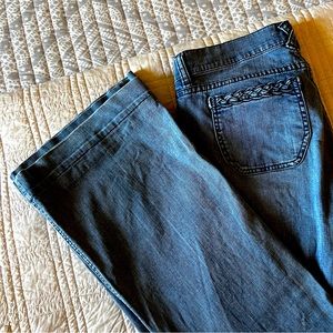 WHBM Noir 4S Trouser leg jeans